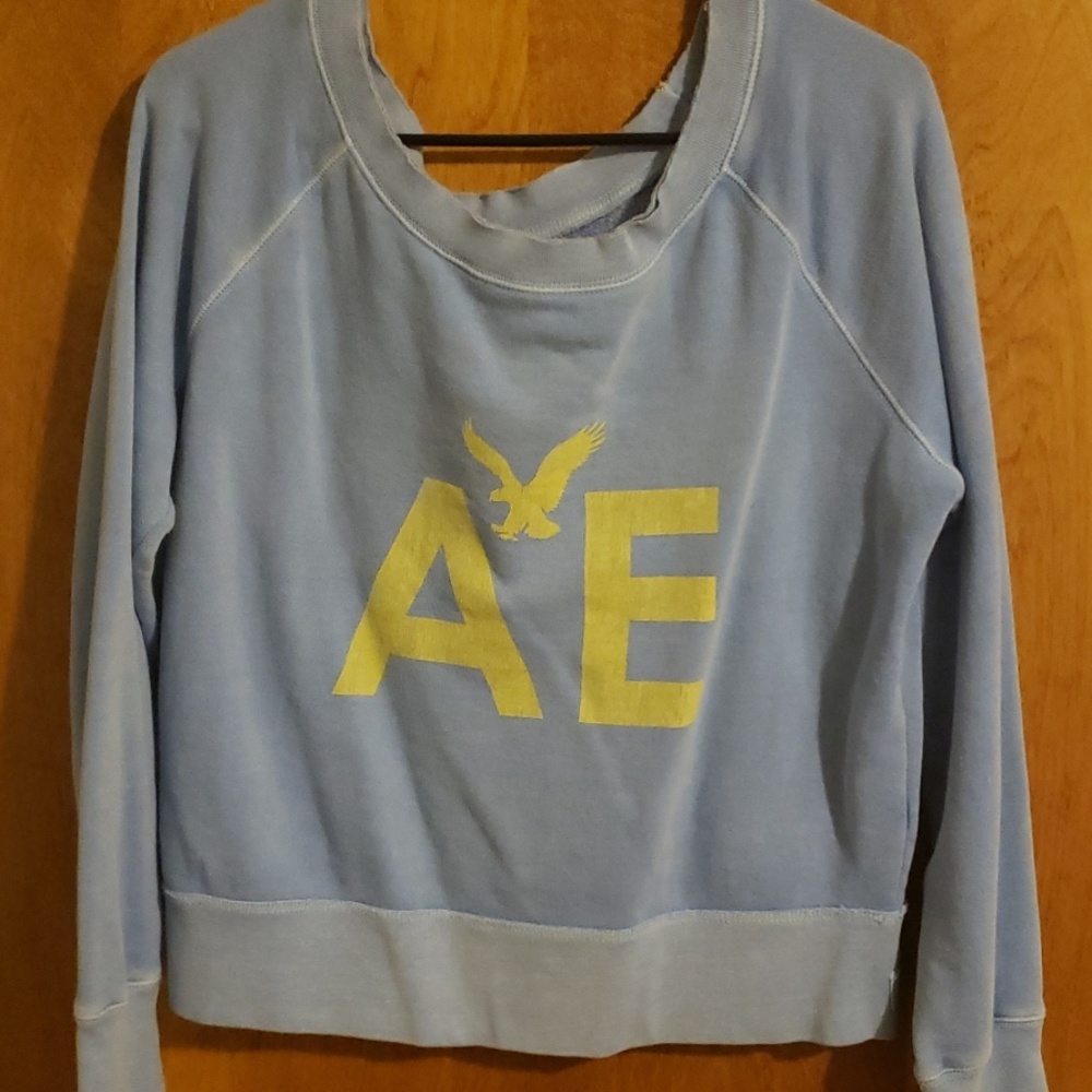 American eagle crop top sweatshirt